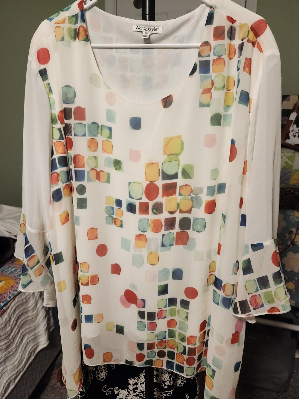 NorthStyle White Multicolor Geometric Tunic
